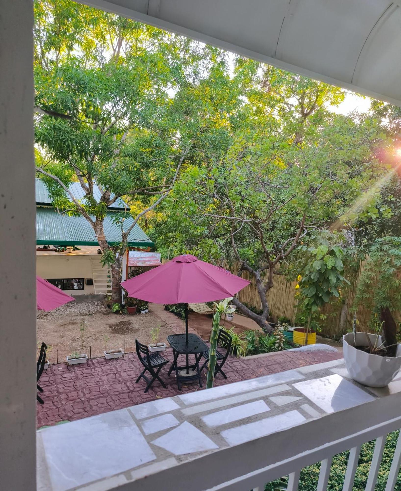 Ani Marie Guest House Coron Exteriér fotografie